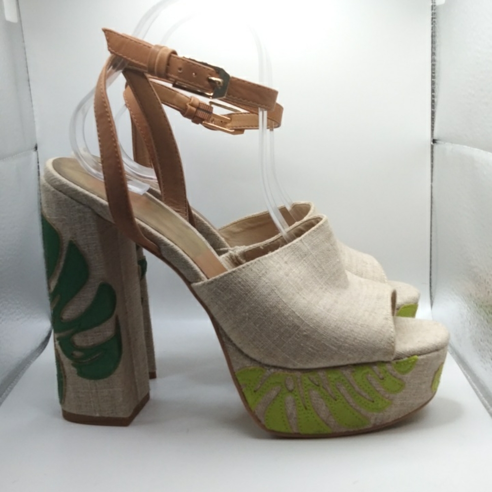 Heels - Picture 2 of 7